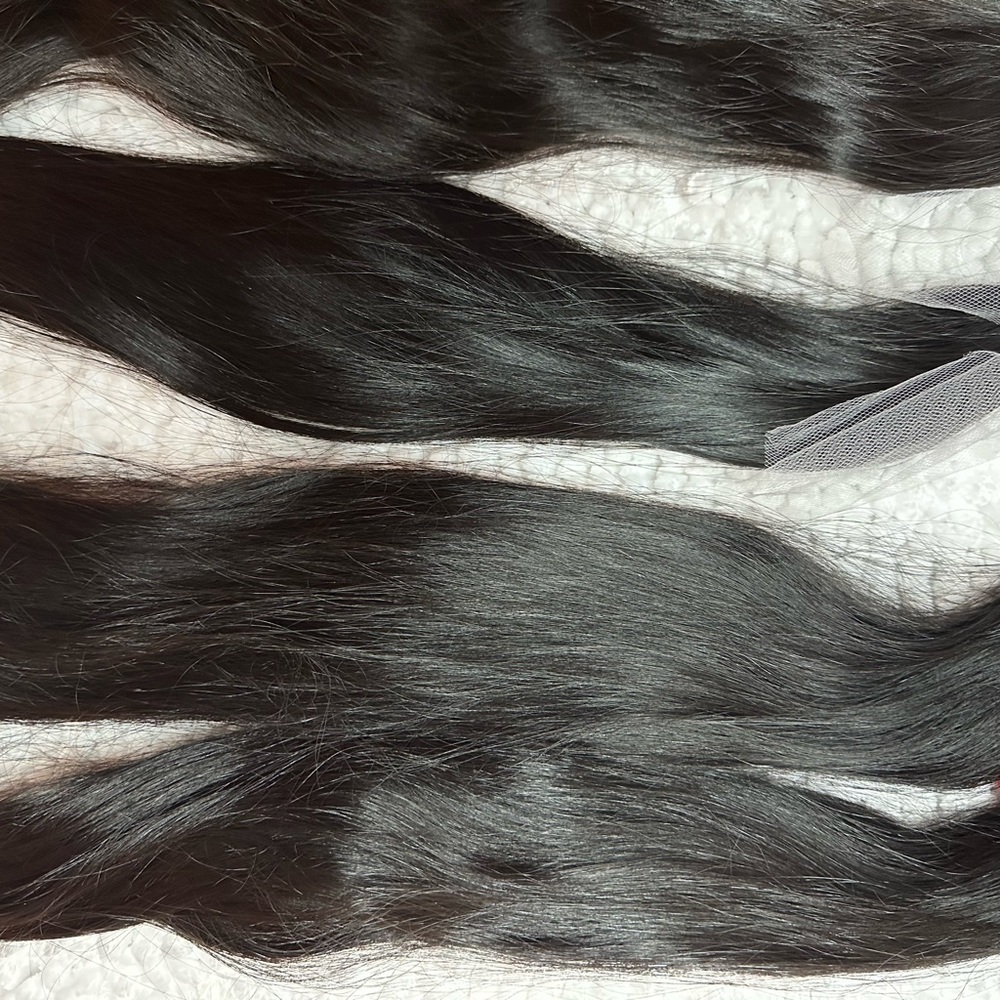 Virgin. Human hair bundles  from  24 to  32. Inches.  Reach me at  9099963494.